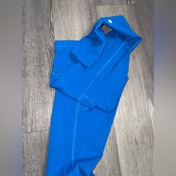 Lululemon Fast and Free High-Rise Crop 23” size 0 
Poolside - Picture 10 of 14